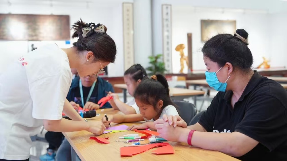 指尖上的秋分，巧手衡文明！这场节气文化体验活动有趣更有料