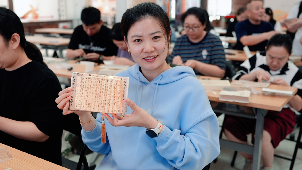 秋分桂子香，明月映万家 | 王四营乡党群服务中心书灯制作活动